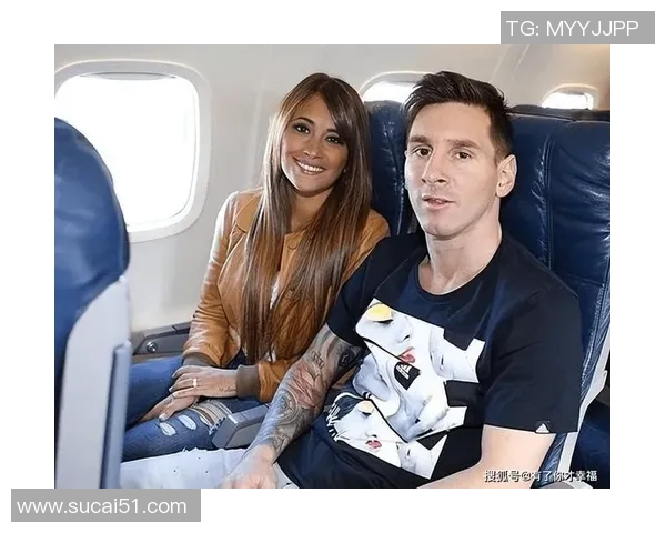 足球明星梅西太太的魅力瞬间与时尚风采尽在此图集展示